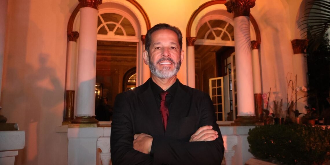 Academia Brasileira de Honrarias ao Mérito concede título de Comendador a Pedro Mota