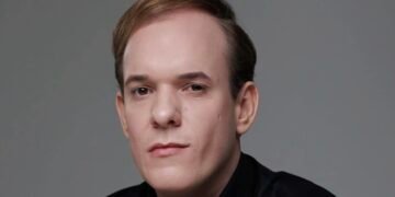 Ricardo Brozoski consolida trajetória na televisão com atuação voltada ao jornalismo comunitário