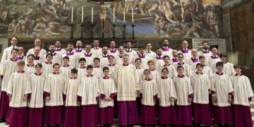 Coro da Capela Sistina realiza apresentação especial durante missa na Catedral de Brasília
