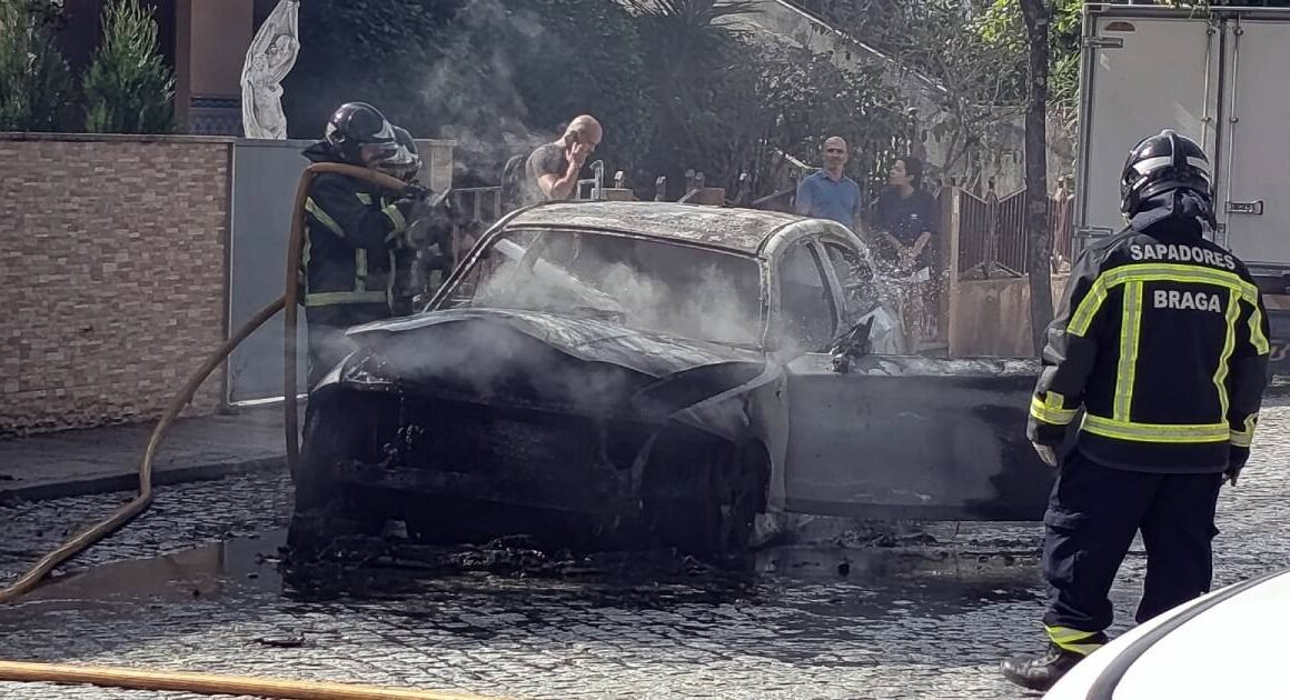 Bmw arde por completo em braga