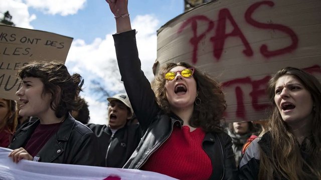 Pelo menos 164 detidos em protestos estudantis em véspera da greve em FrançaCréditos:Foto EPA