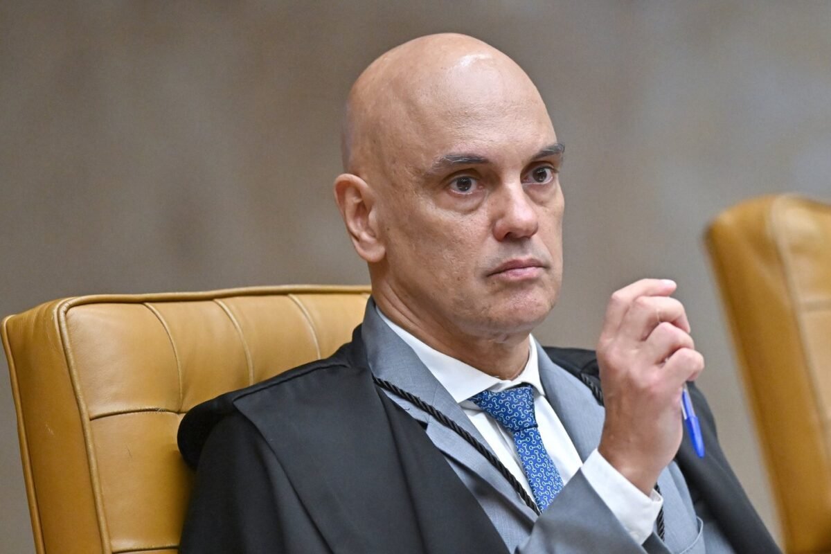 Decisão sobre julgamento de Alexandre de Moraes é adiada