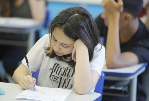 Matrículas para novos alunos na rede estadual de SP vão até esta sexta-feira