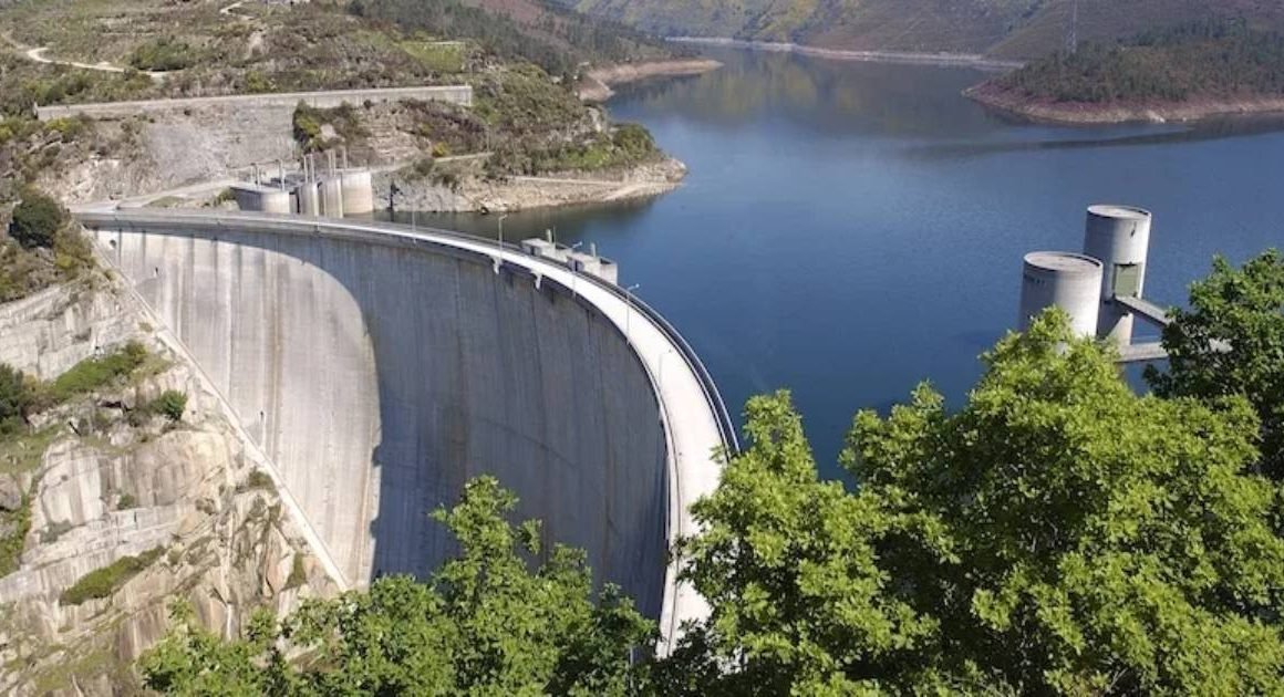 Barragens em Portugal têm 77% de armazenamento de água, diz APA