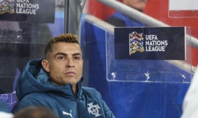 Ryanair brinca com Ronaldo após 90 minutos no bancoCréditos:Foto Lusa