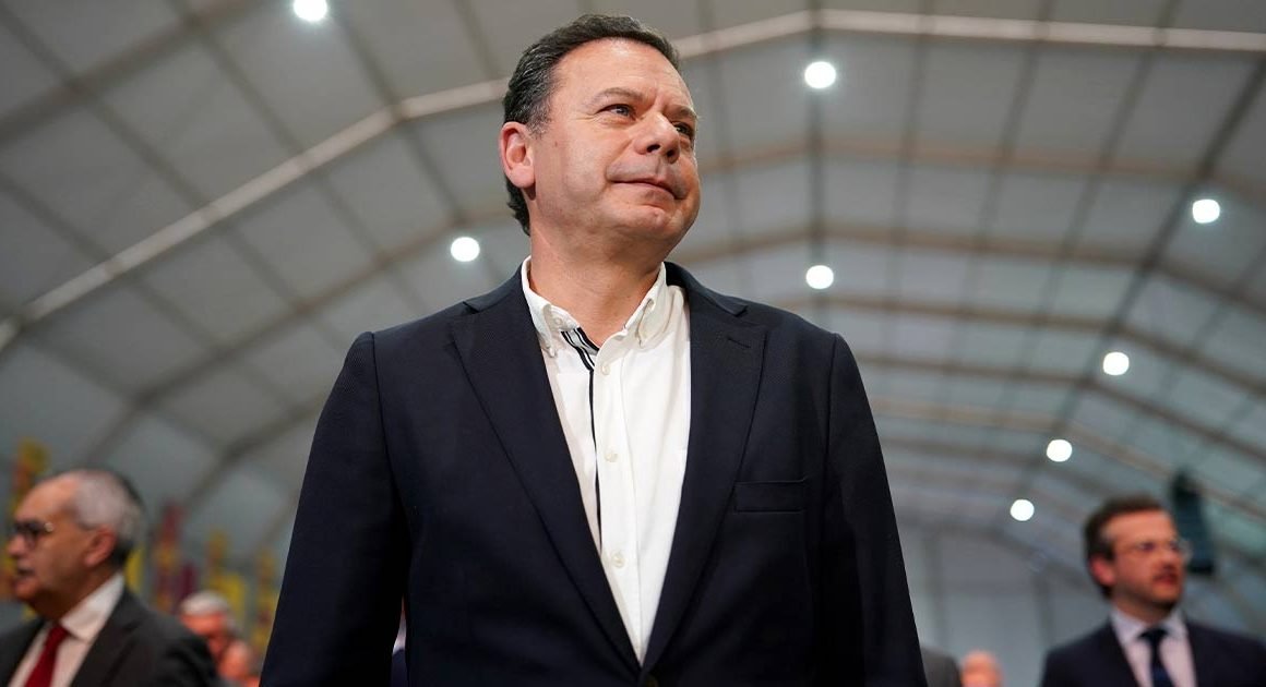 Luís Montenegro preside cerimônia de homenagem em Esposende