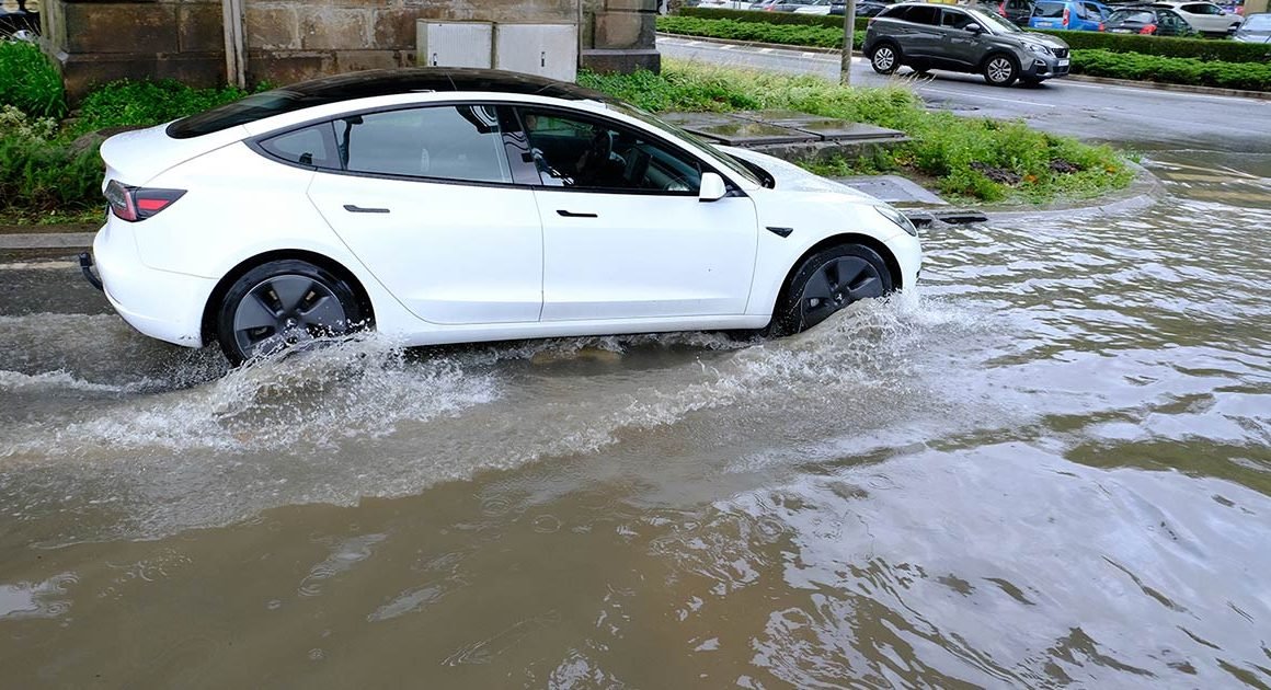 Chuva forte e rajadas de 80 km/h colocam minho sob aviso amarelo esta tarde