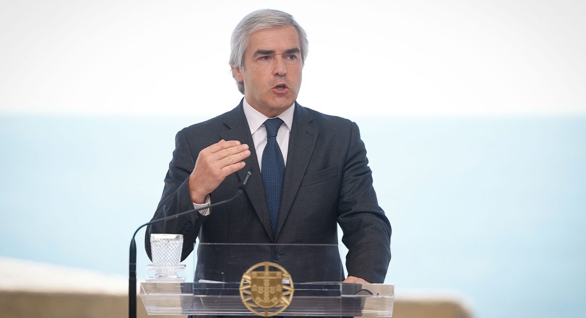 Nuno Melo atribui atrasos nas matrículas a políticas do PS e imigração