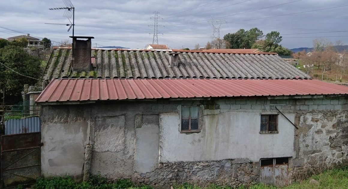 Matou vizinha com enxada por dívida de 35 euros em braga