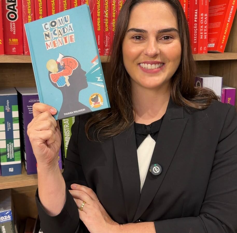 Thiara Palmieri lança “Comunicadamente”, livro que une neurociência, comunicação e experiências de vida