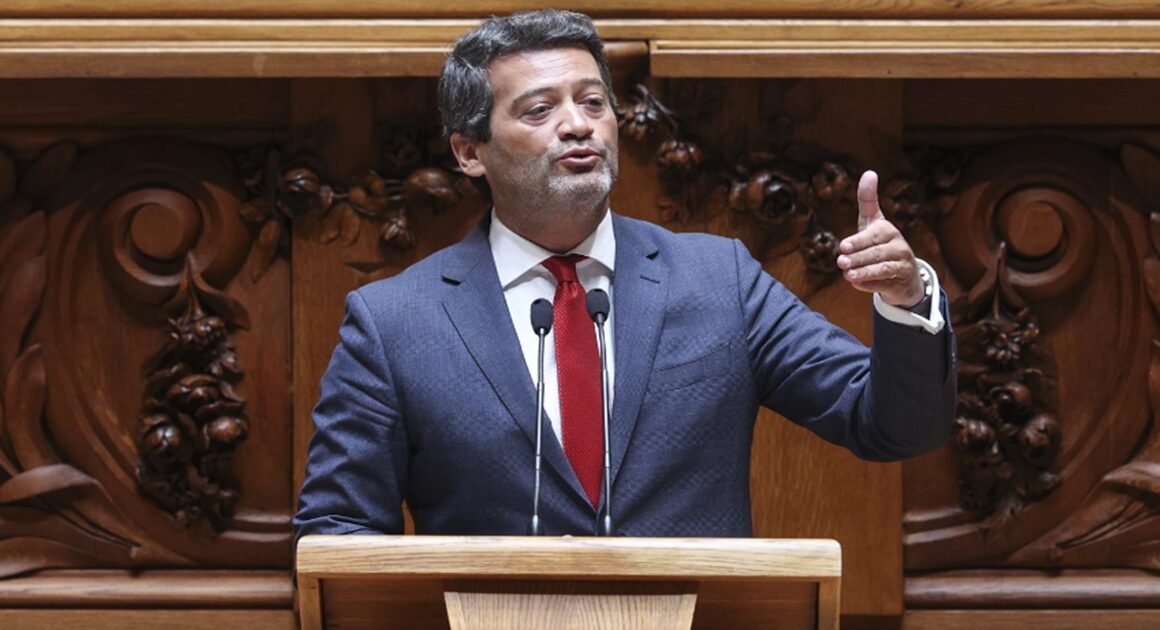 André Ventura pede esclarecimentos sobre compra de ações da REN