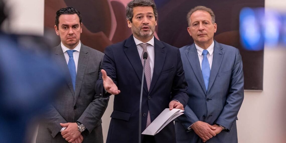 Chega avança com moção de censura ao governo