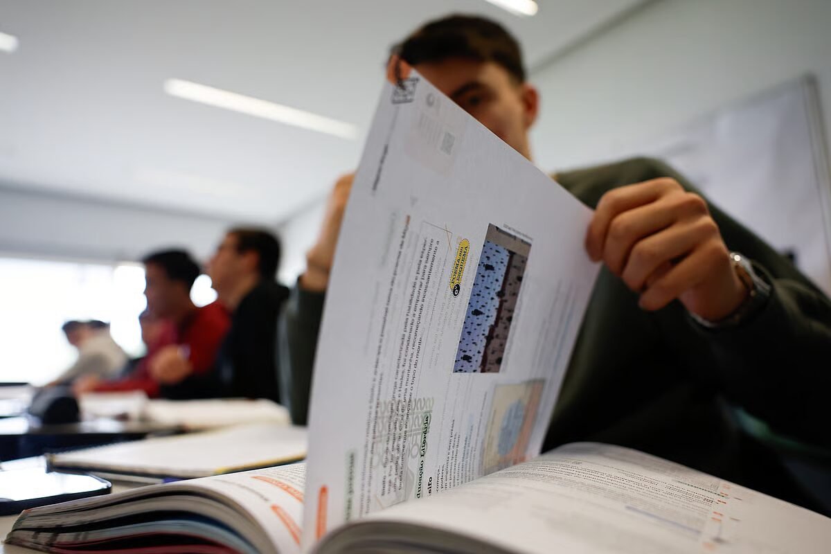 Alunos de Lisboa garantem vagas após reunião com diretores de escolas