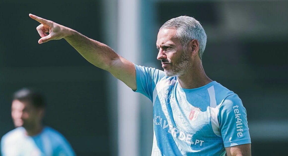Carlos Vicens destaca desafios do SC Braga diante do Santa Clara