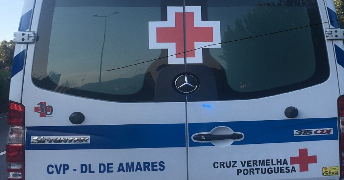 Motociclista sofre ferimentos graves em colisão em Braga