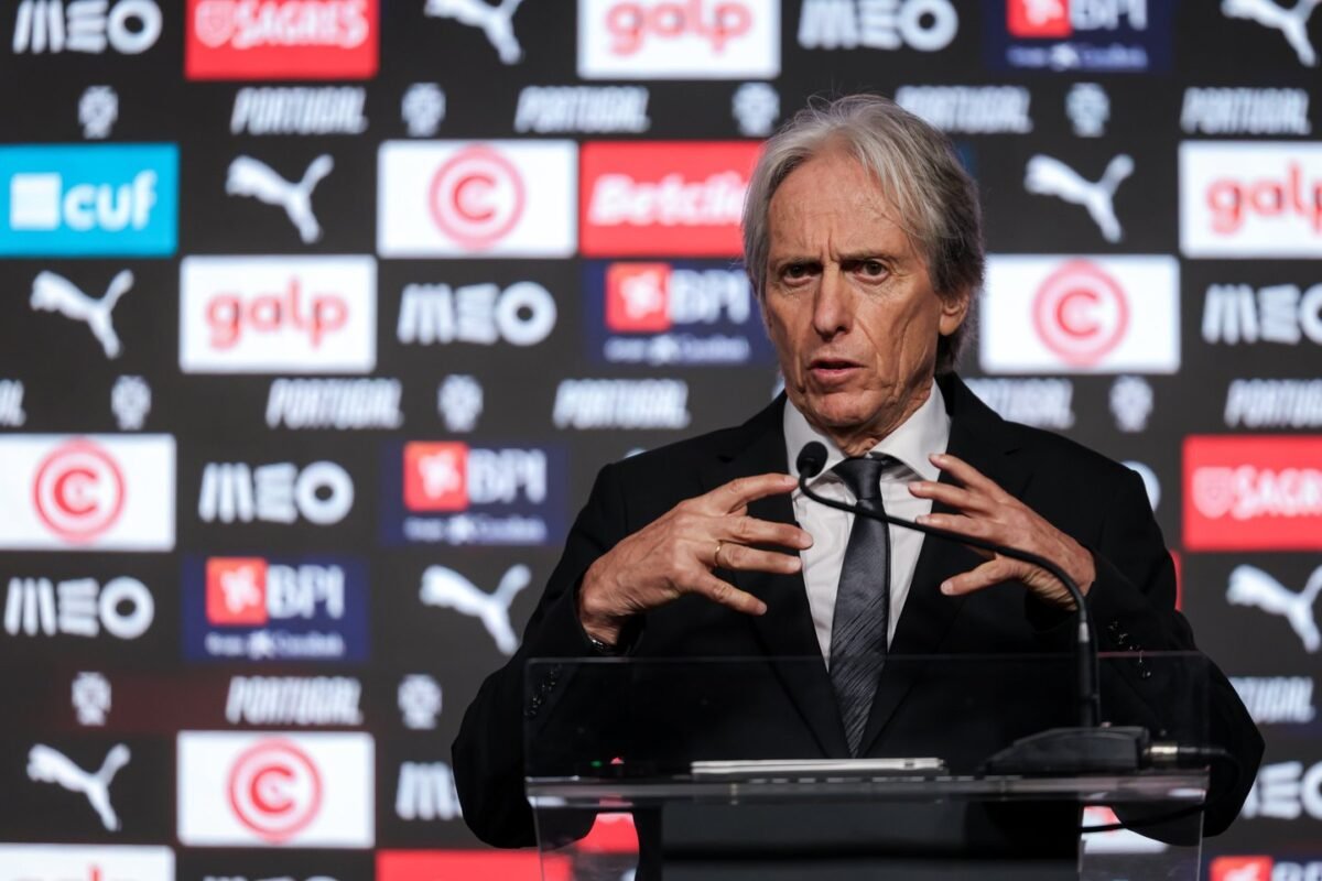 Jorge Jesus convoca 25 jogadores para a Liga das Nações