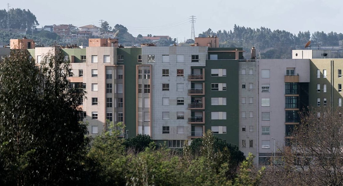 Proposta do governo para rever regime do arrendamento aprovada na generalidade
