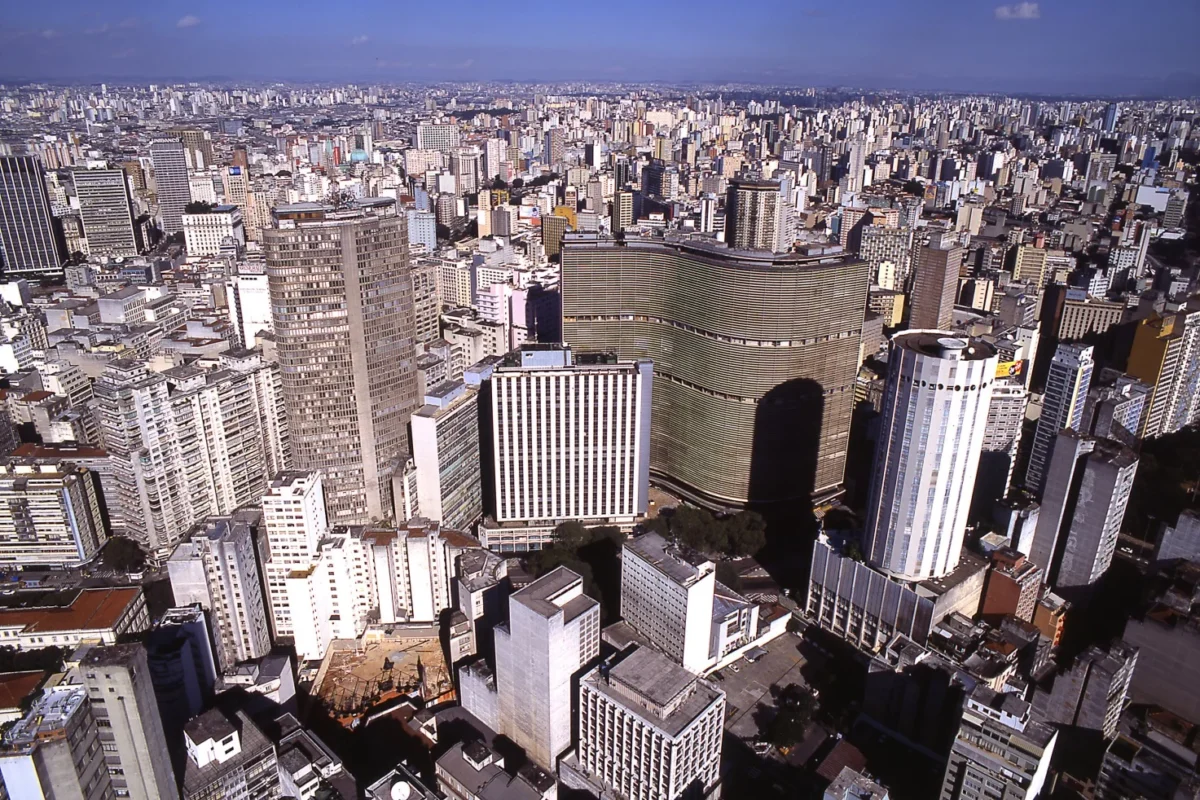 Previsão do tempo para sábado em SP: Sol e calor com chance de chuvas isoladas