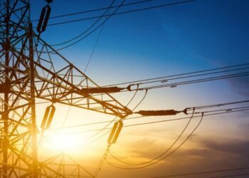 Vai faltar a luz em várias zonas a partir de hoje: saiba onde e a que horas