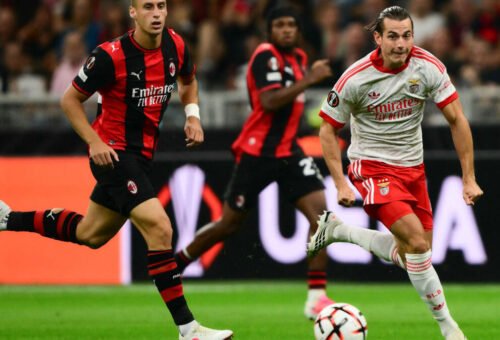 Benfica vence Milan na estreia da Liga Europa