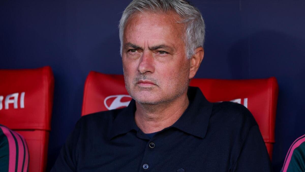 José Mourinho critica arbitragem após dérbi de Madrid
