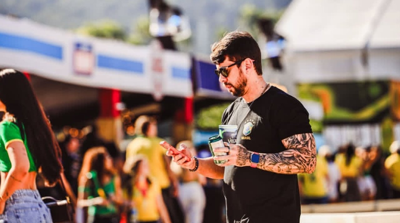 Lucca une experiência profissional e paixão pela música eletrônica em uma trajetória marcada por grandes palcos