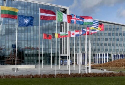 Espionagem internacional: Oficial espanhol e mulher britânica em alerta na NATO