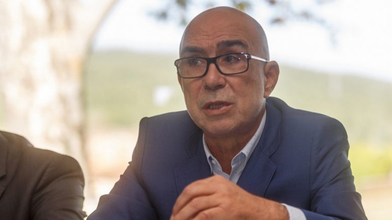 Ex-presidente de Santo Tirso contesta acusações em julgamento no Porto