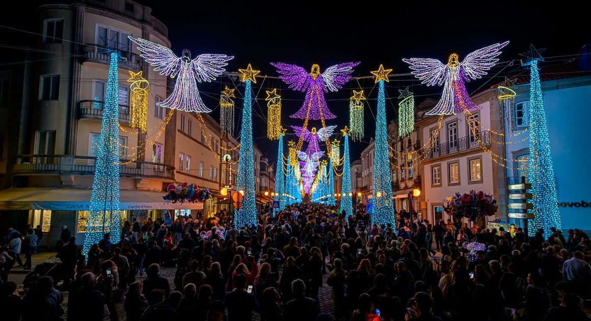 Viana liga as luzes de natal no dia 07 de novembro