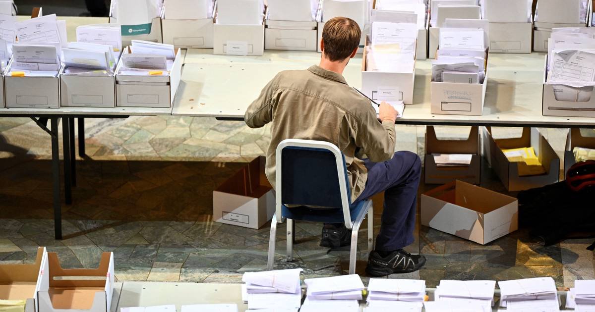 Oposição de centro-esquerda conquista vitória apertada nas eleições na Suécia