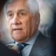 Ministro italiano associa minissaias à infidelidade... e redes sociais 'não perdoam'Créditos:Marius Burgelman/AP