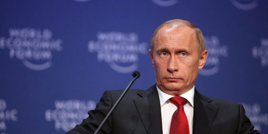 Putin declara solidariedade ao Irão e diz estar a prestar “assistência necessária” em plena guerra com os EUA e Israel