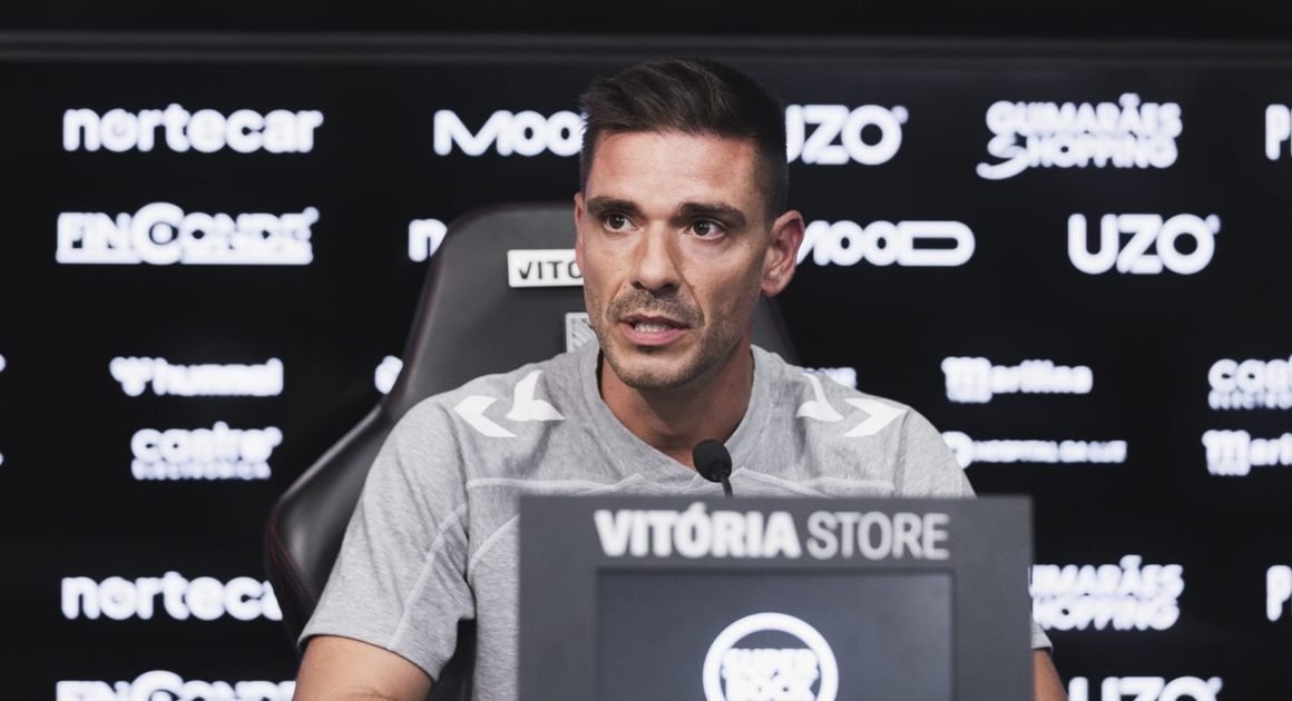 Tiago Margarido pede ao Vitória SC mais equilíbrio diante do Moreirense
