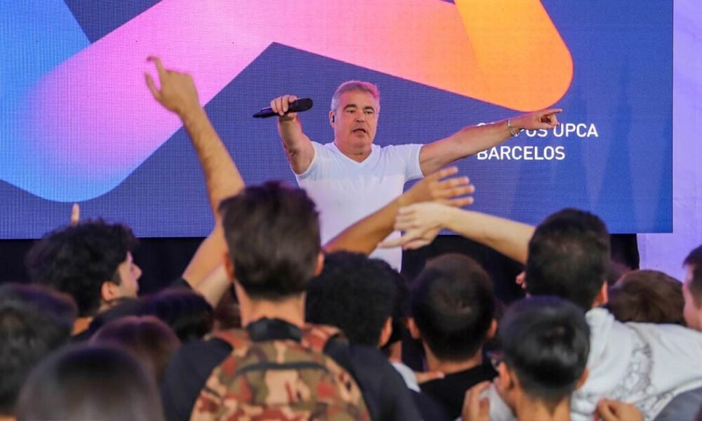 Toy deu as boas-vindas a centenas de estudantes da upca