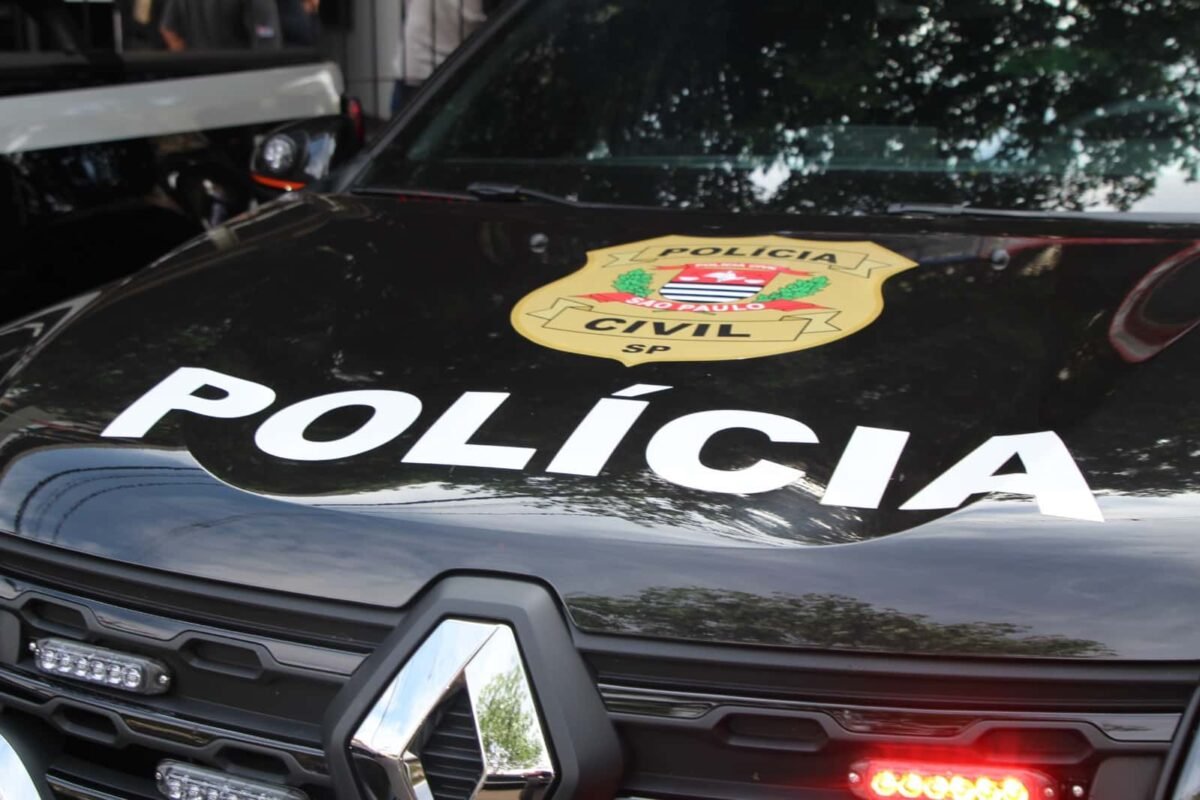Polícia descobre laboratório de drogas no interior de SP