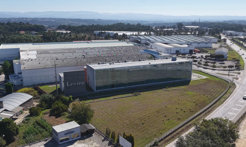 Antigo império da Levira à venda por 10 milhões de euros. Fábrica com 40.000 m2 empregou centenas de pessoas