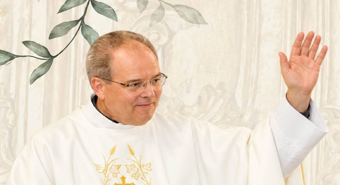 Paróquia de guimarães homenageia padre que esteve 64 anos ao serviço da comunidade