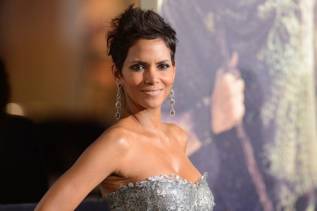 O ex-marido da atriz foi a tribunal acusá-la de agredir o filho de 13 anosCréditos:Jason Merritt/Getty Images