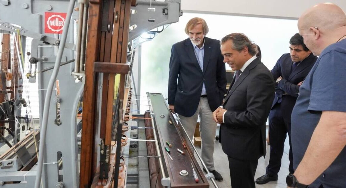 Cerca de 130 trabalhadores produzem 7,5 milhões de etiquetas por dia nesta fábrica em guimarães