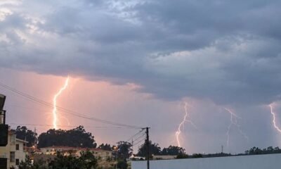 Incrível imagem da trovoada em vila do conde