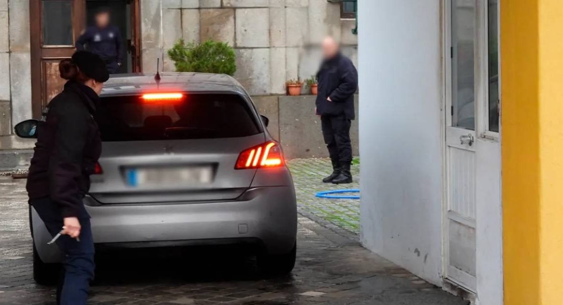 Apanhado a tentar introduzir cocaína e k4 na cadeia de braga