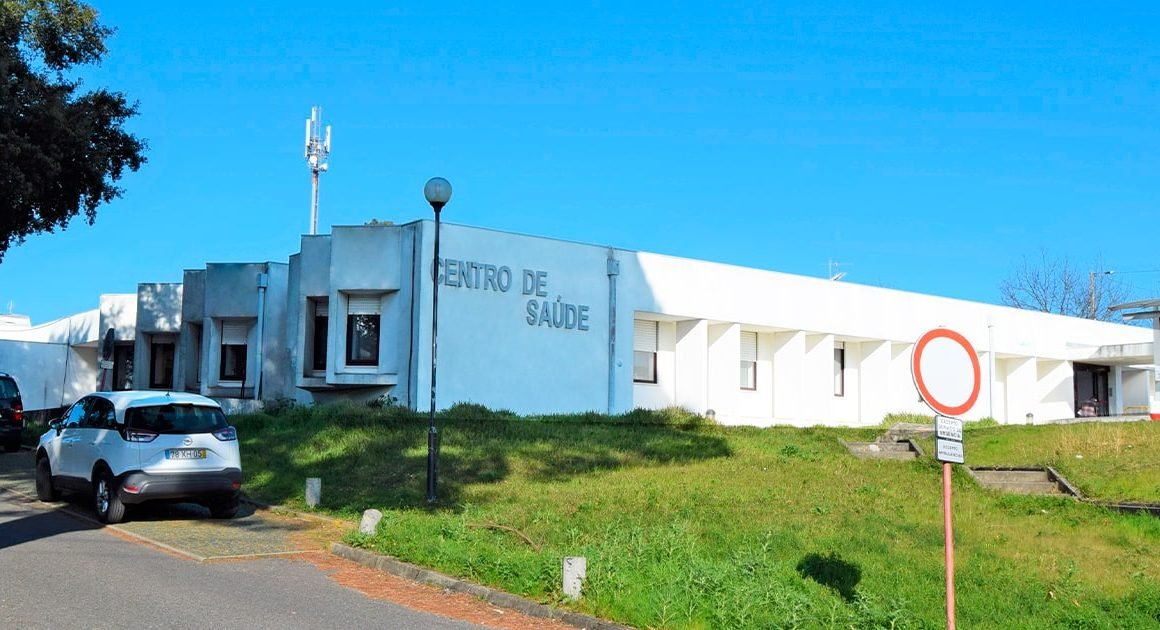 Direito de resposta - "monção multa em 100 mil euros empreiteiro por não avançar com obra de 2,5 milhões"