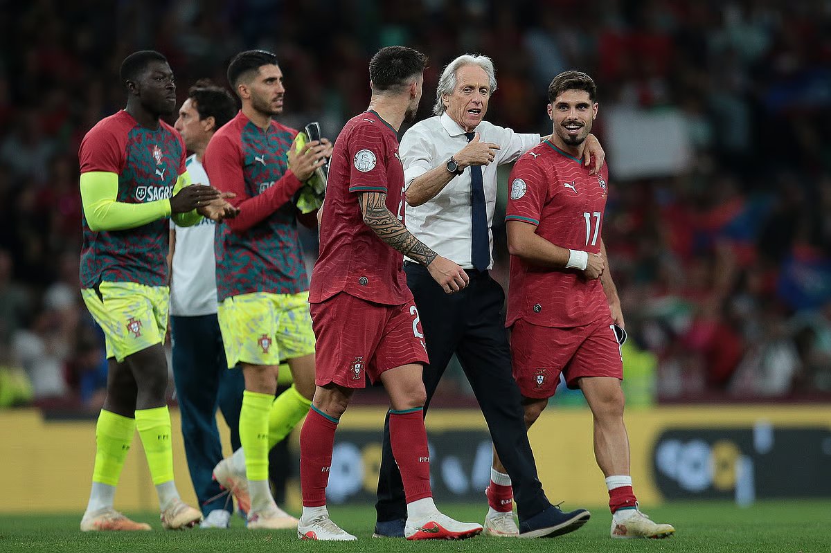 Jorge Jesus deixa porta aberta a Ronaldo: “Se estiver interessado, partilharemos”Créditos:MANUEL FERNANDO ARAUJO