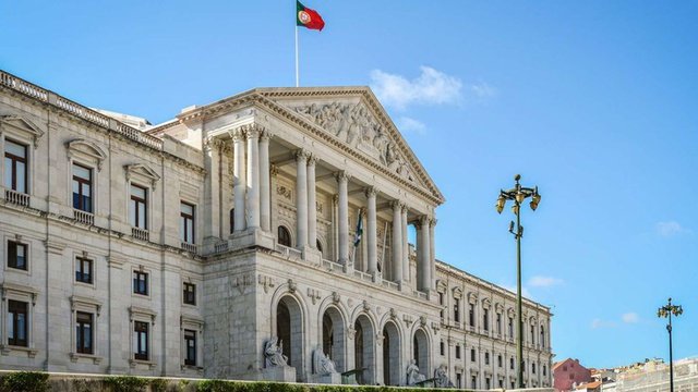 UMa leva ciência e inovação à Assembleia da RepúblicaCréditos:Foto Depositphotos