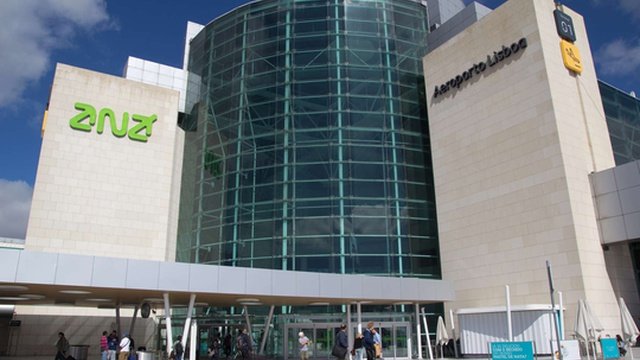 PSP detém no Aeroporto de Lisboa homem alvo de Mandado de Detenção EuropeuCréditos:Foto DepositPhotos
