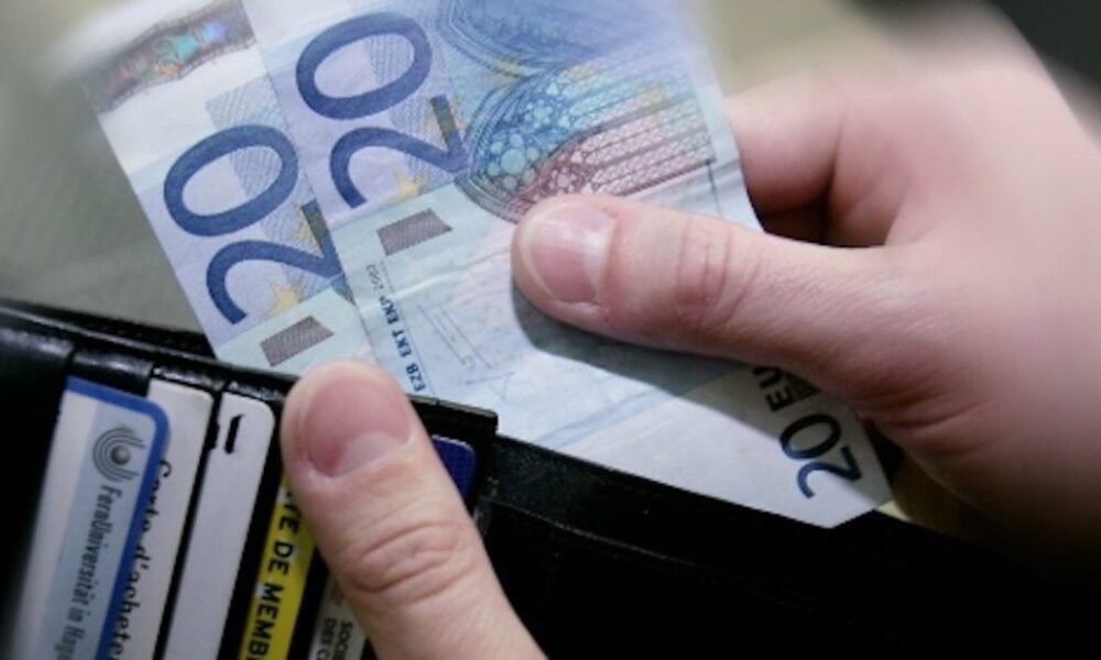 Oficial: salário mínimo sobe para 970 euros