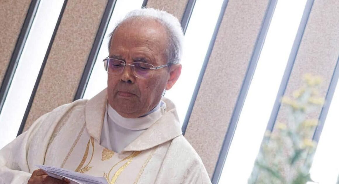 Freguesia de guimarães despede-se de padre após 64 anos ao serviço