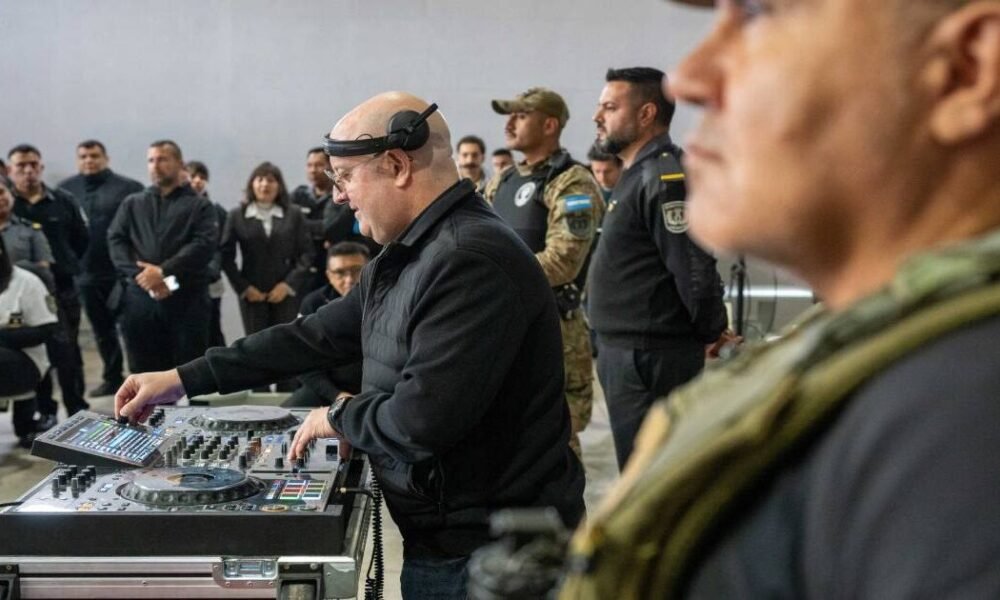 Padre guilherme atuou numa prisão na argentina