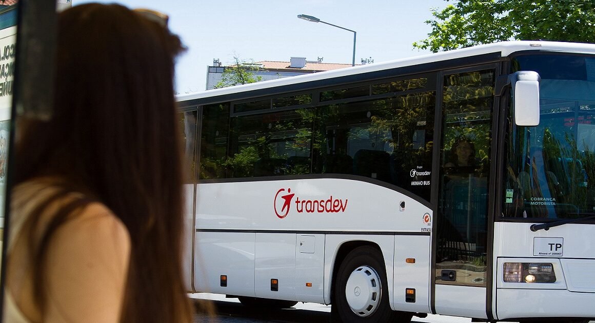 Transportes da cim cávado entre braga e guimarães não chegam para todos os alunos da uminho