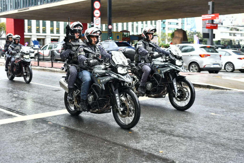 Operação BRAvO da Polícia Militar intensifica combate a roubos e furtos na região central de São Paulo